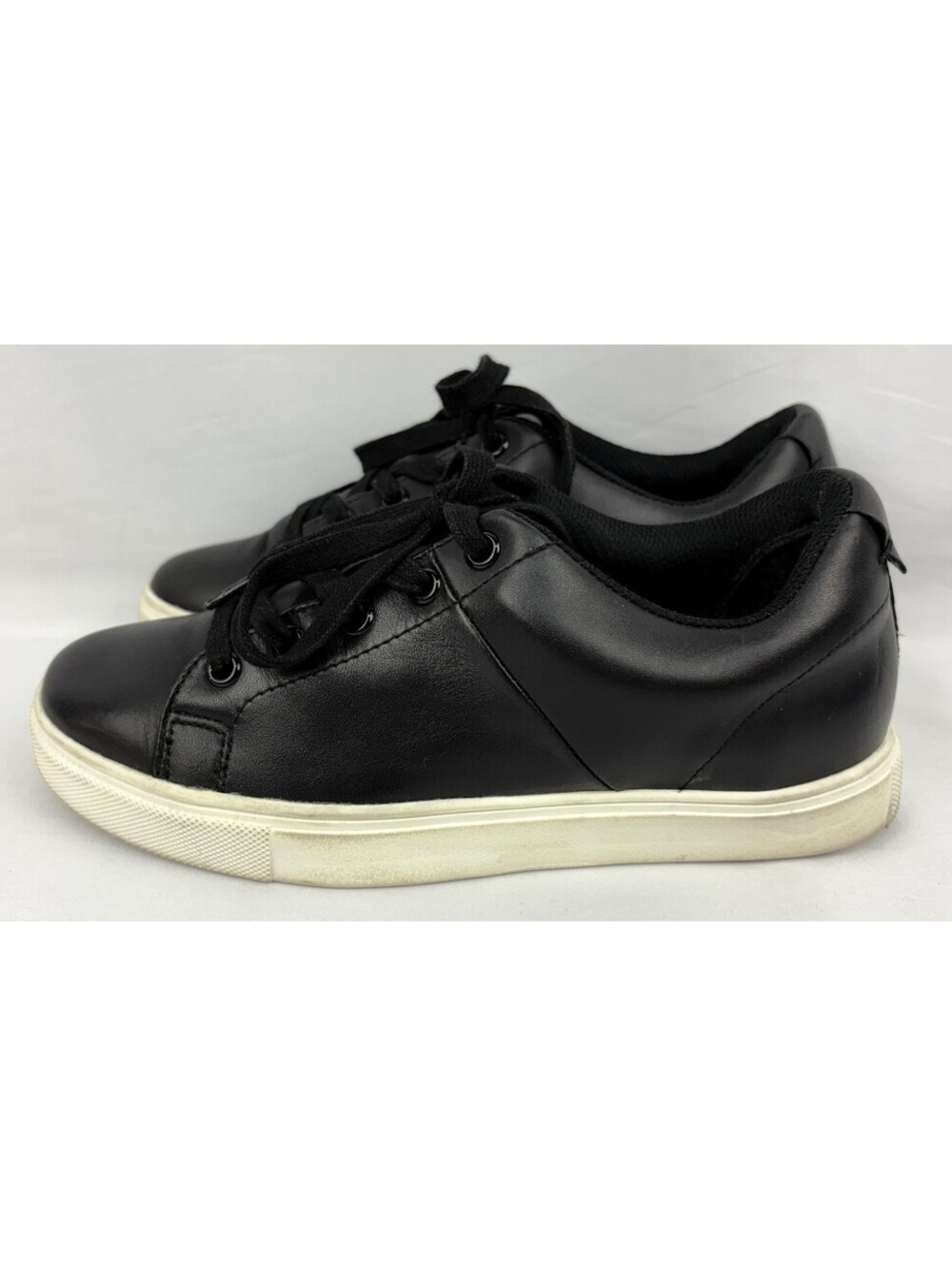 Saks Fifth Avenue Talico Black Leather Platform Women's US Size 6.5 Sneakers